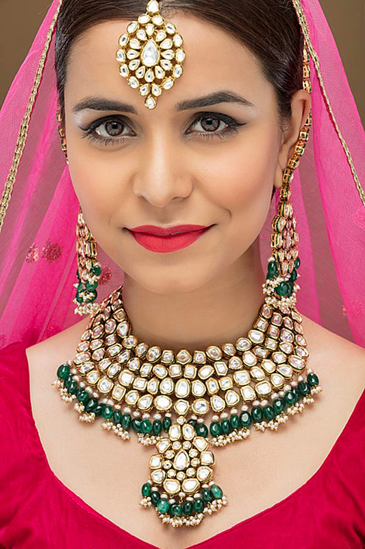 Uncut Kundan Emerald Green Bridal Necklace Set - Rent Jewels