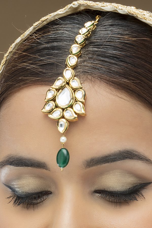 Green Kundan Heavy Choker Bridal Necklace Set - Rent Jewels