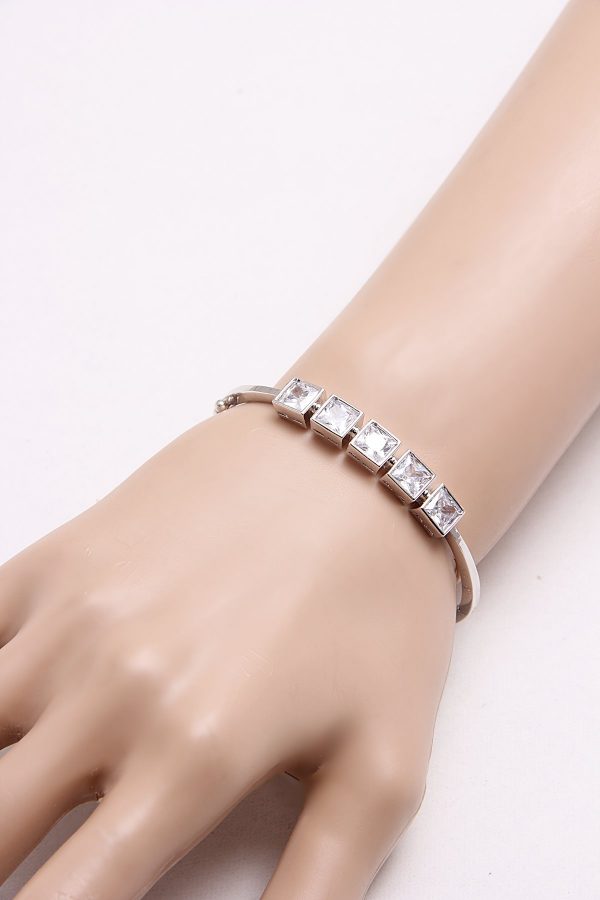 Signity Diamonds Silver Bracelet Bangle - Rentjewels