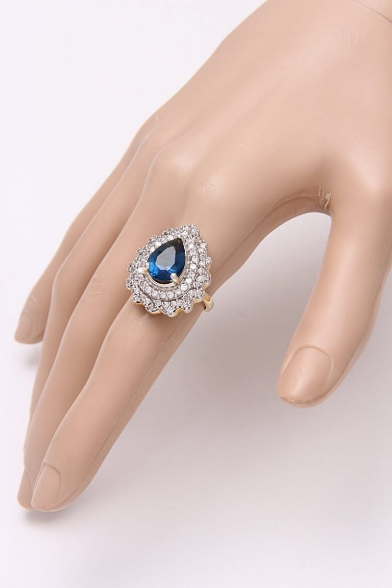Adjustable Signity Diamonds Blue Cocktail Ring - Rent Jewels