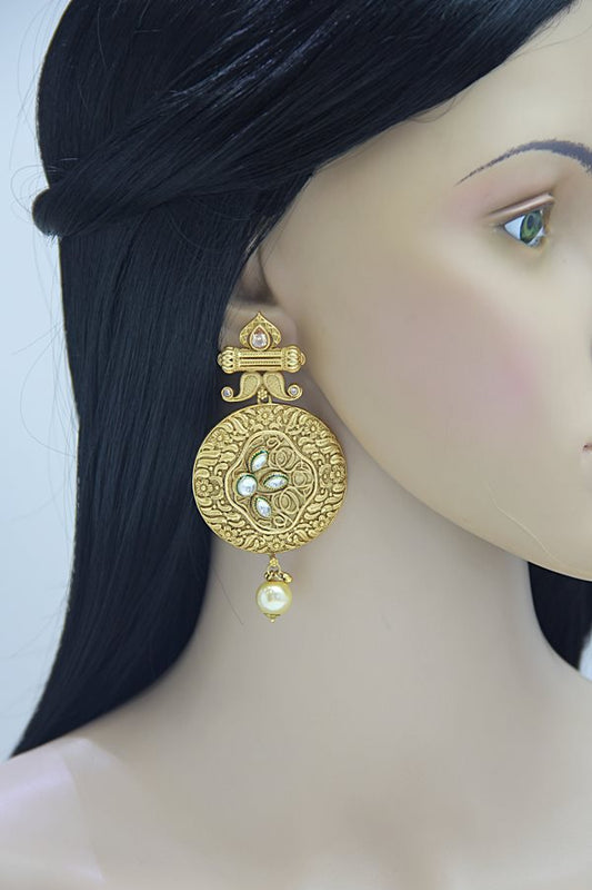 Vintage Matt Gold Chandelier Earrings - Rent Jewels
