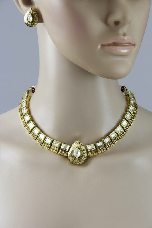 Antique Oxidised Gold Kundan Necklace Set - Rent Jewels