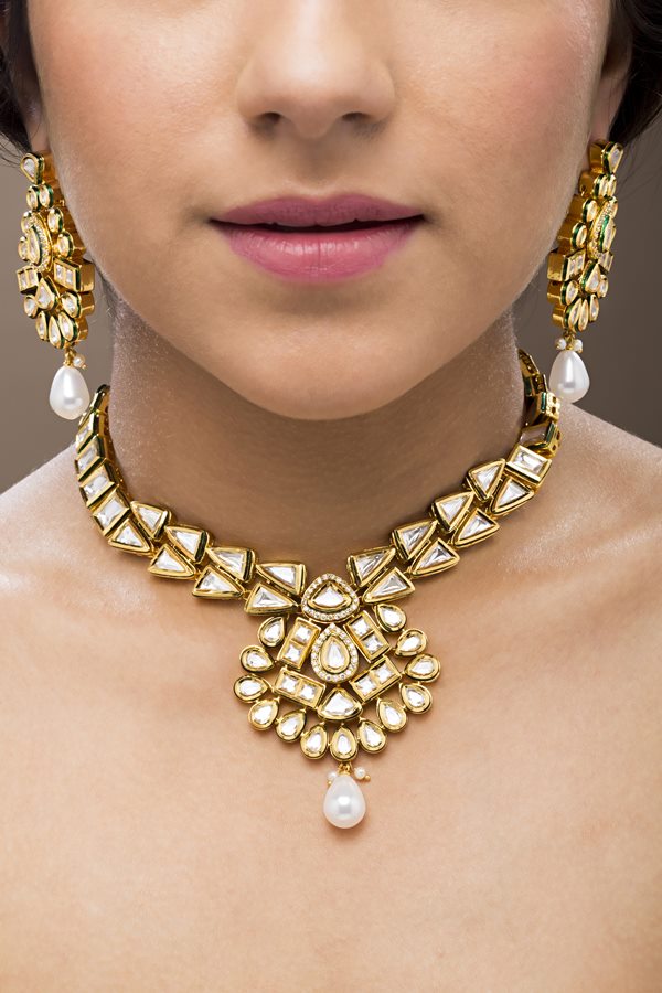 Elegant Polki Kundan Necklace Tika Set - Rentjewels