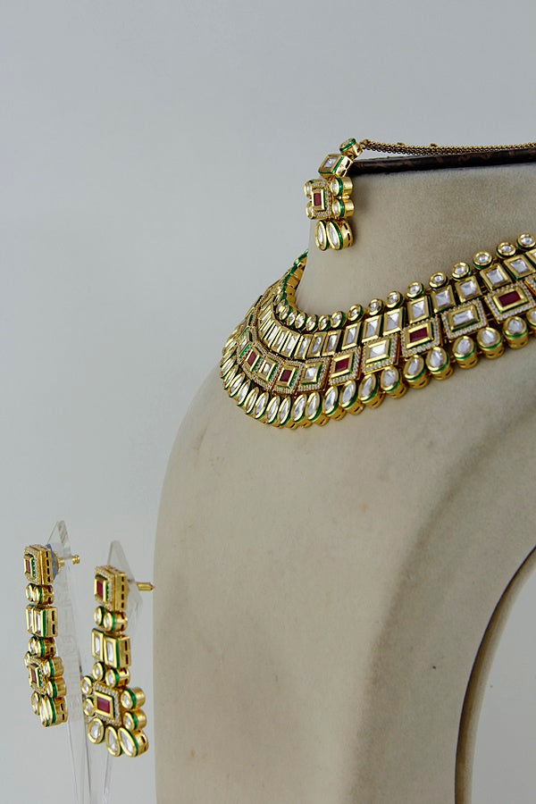 Exquisite Kundan Ruby Red Necklace Set - Rent Jewels