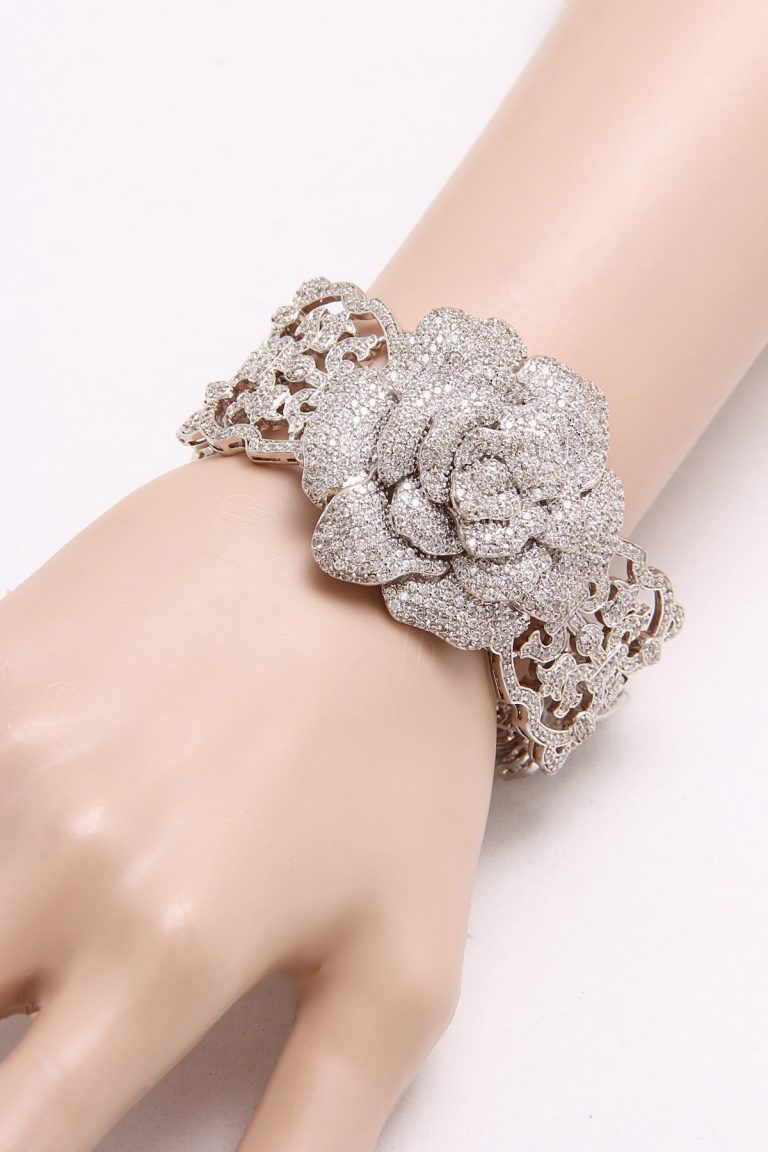 Signity Diamonds Adjustable Flower Silver Bracelet
