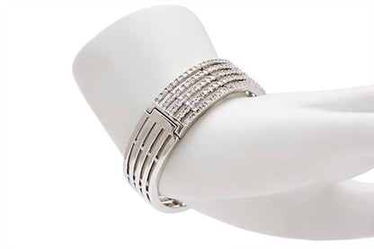 Signity Diamond Openable Broad Bracelet