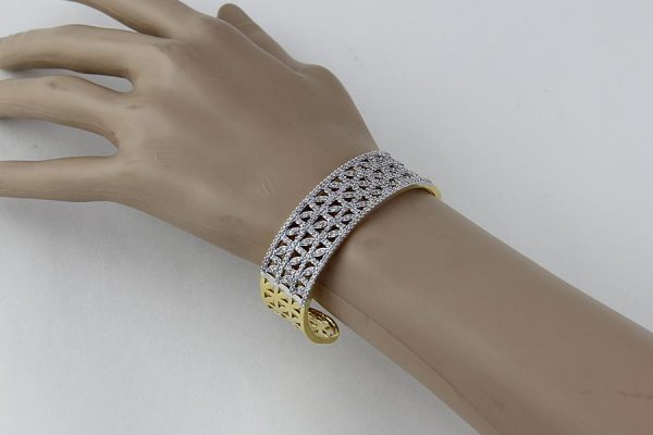 Signity Diamond Cuff Bracelet
