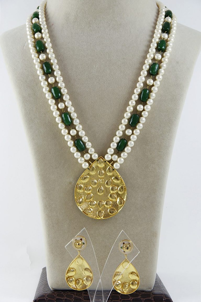 Delicate White Pearls Kundan Choker Necklace Set - Rent Jewels