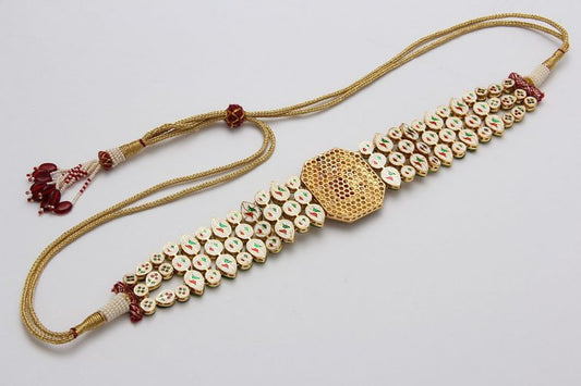 Exquisite Kundan Choker Necklace Set - Rent Jewels