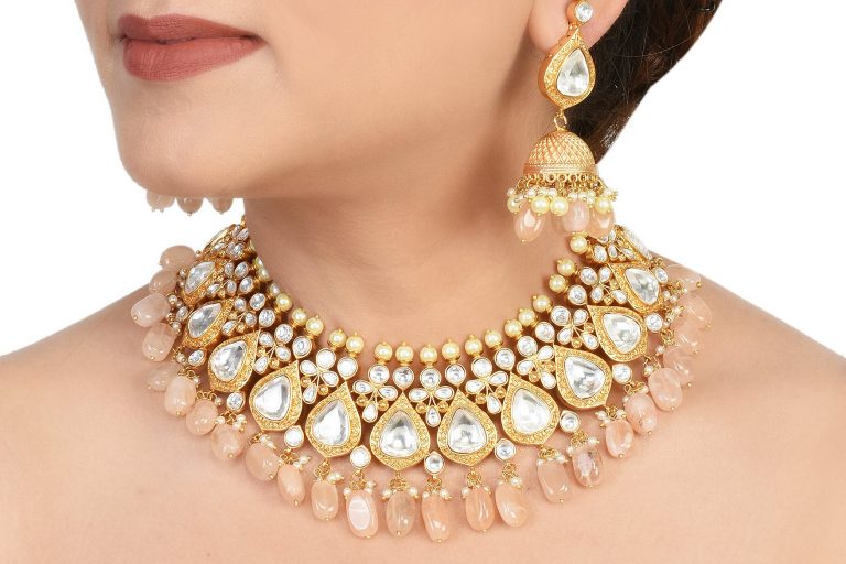 Antique Gold Kundan Choker Pink Necklace Set
